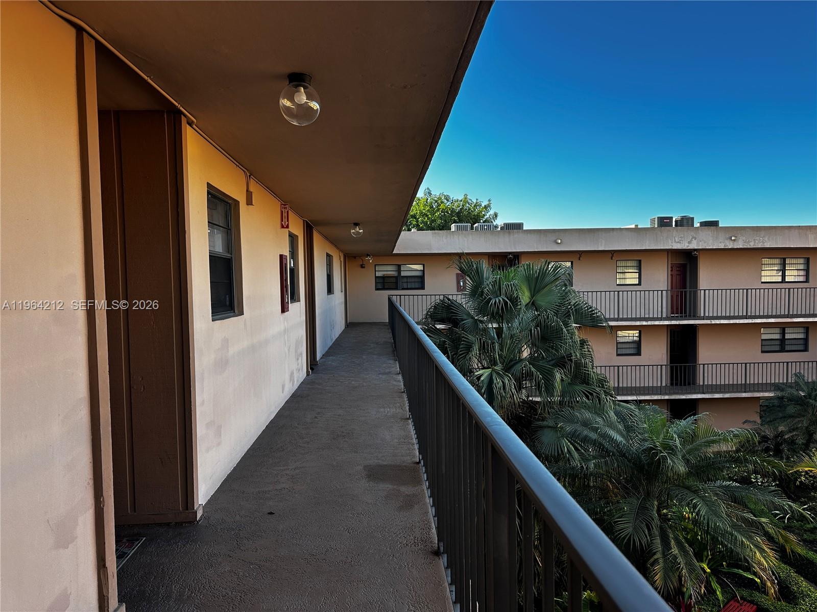 THE GARDENS OF KENDALL CO - Residential Lease