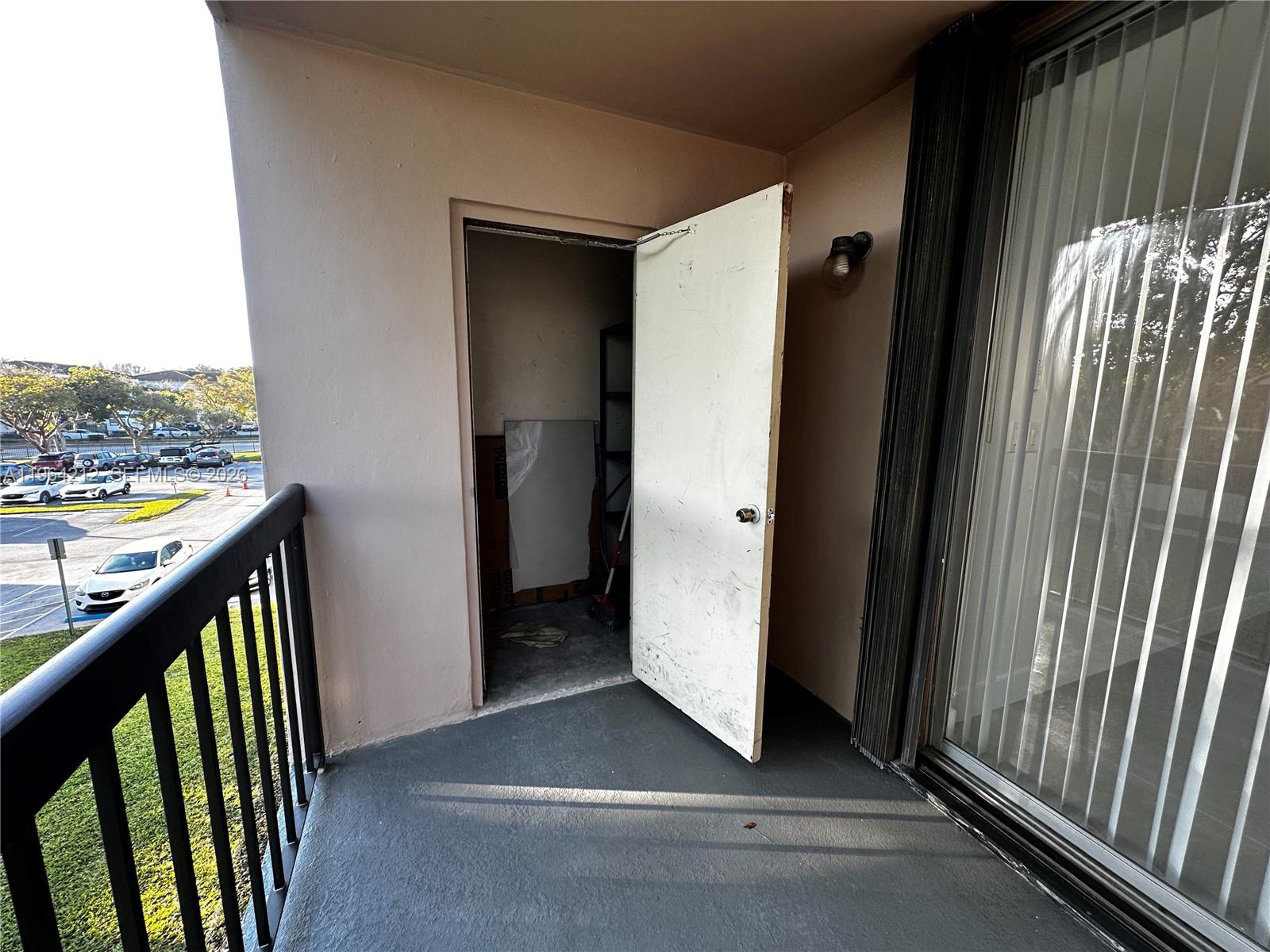 THE GARDENS OF KENDALL CO - Residential Lease