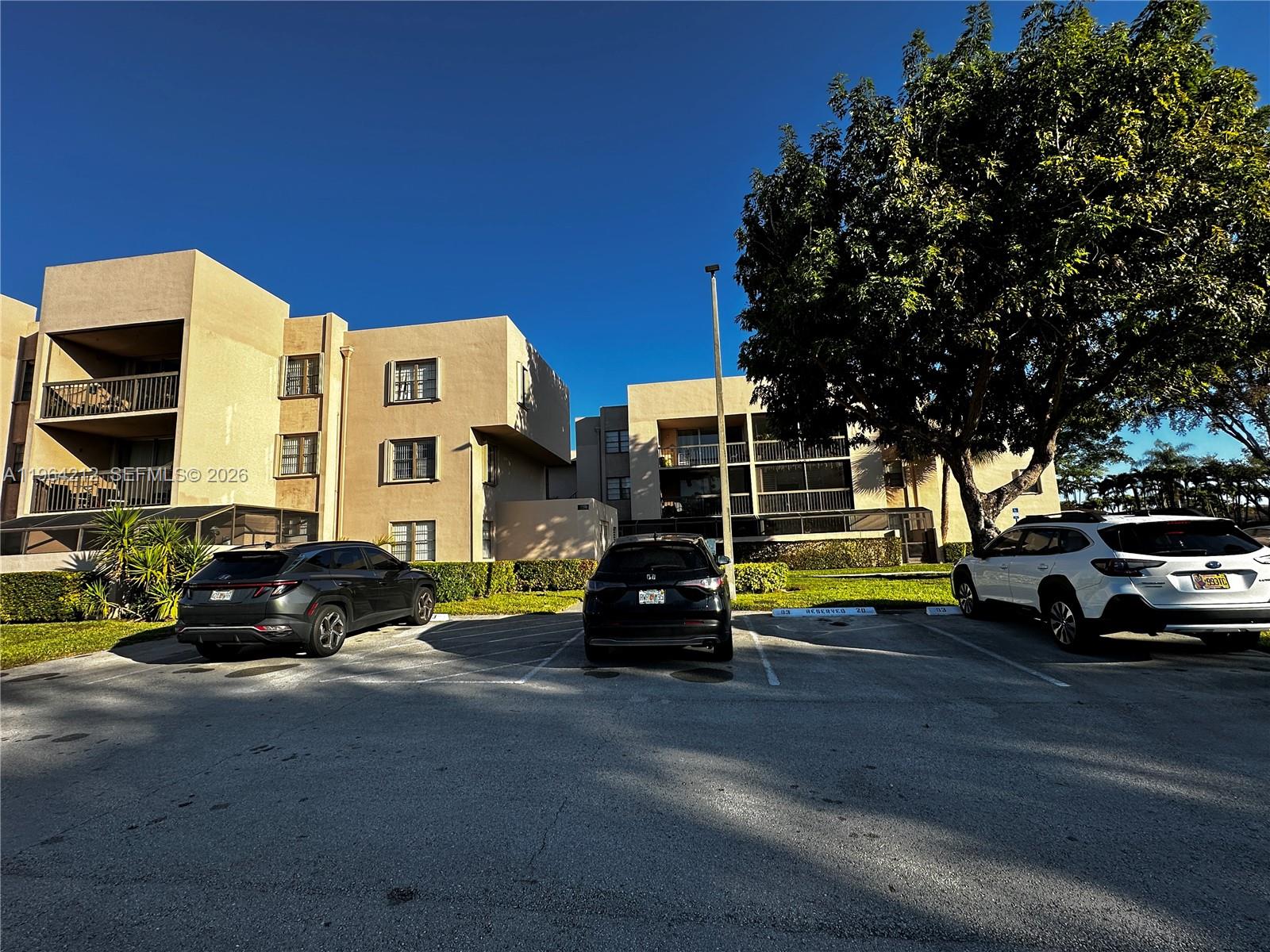 THE GARDENS OF KENDALL CO - Residential Lease