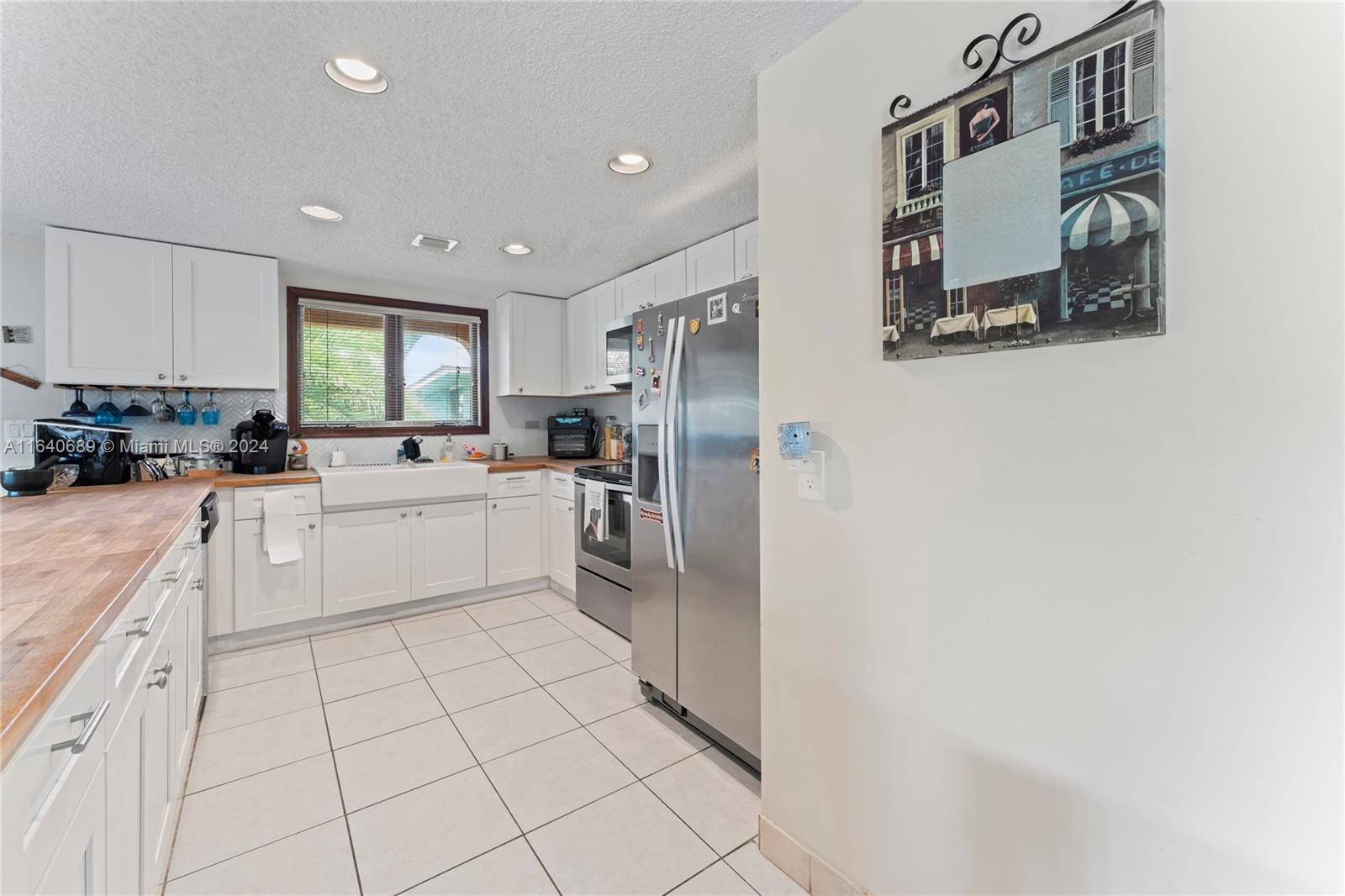 LAUDERDALE BEACH EXT UNIT - Residential