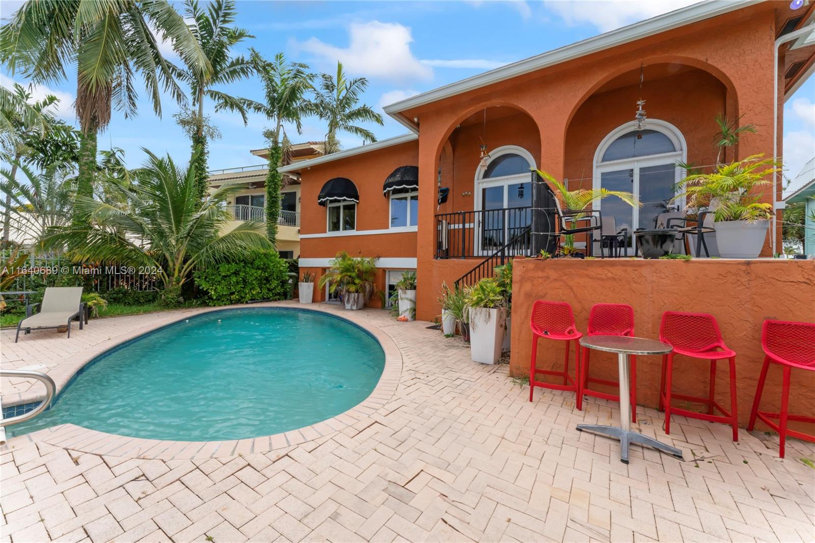 LAUDERDALE BEACH EXT UNIT - Residential