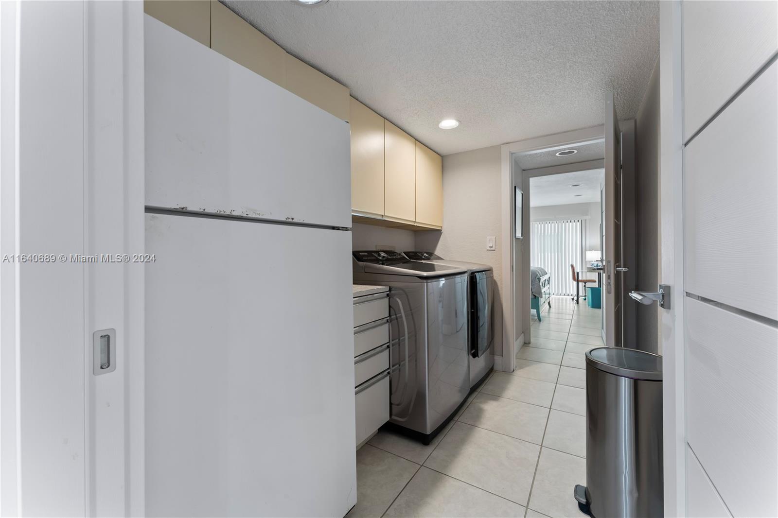 LAUDERDALE BEACH EXT UNIT - Residential
