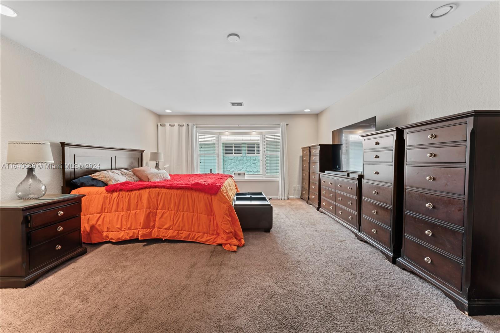 LAUDERDALE BEACH EXT UNIT - Residential