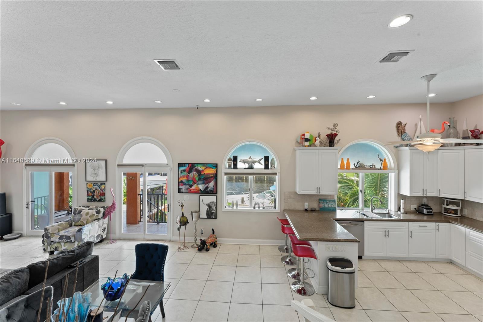 LAUDERDALE BEACH EXT UNIT - Residential