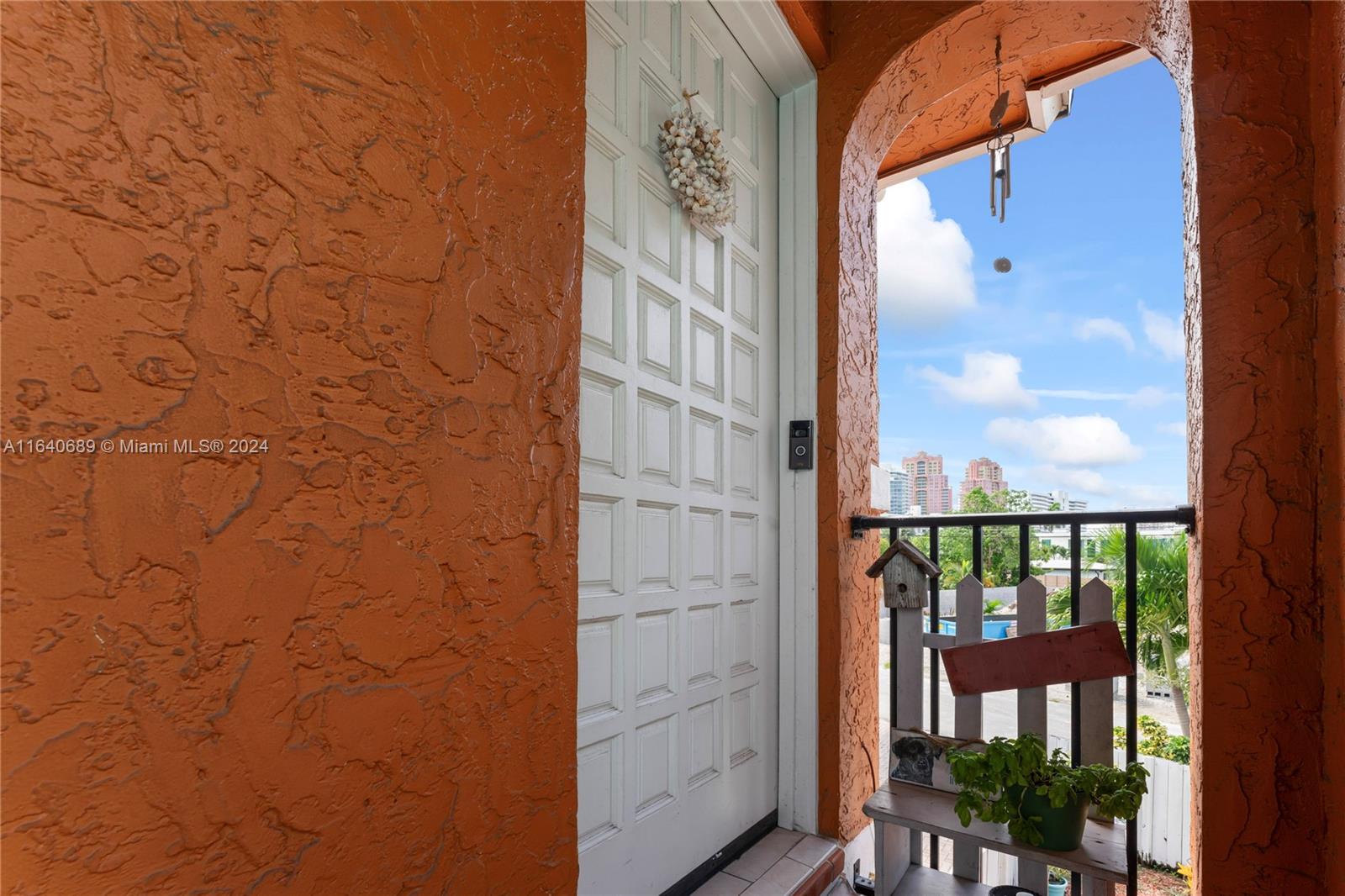 LAUDERDALE BEACH EXT UNIT - Residential