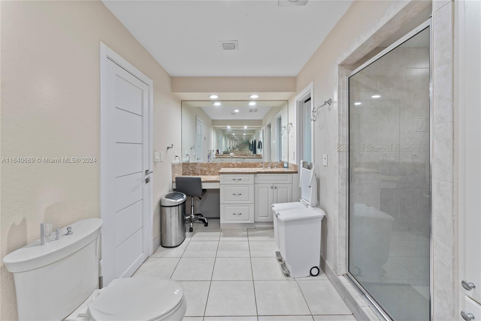 LAUDERDALE BEACH EXT UNIT - Residential