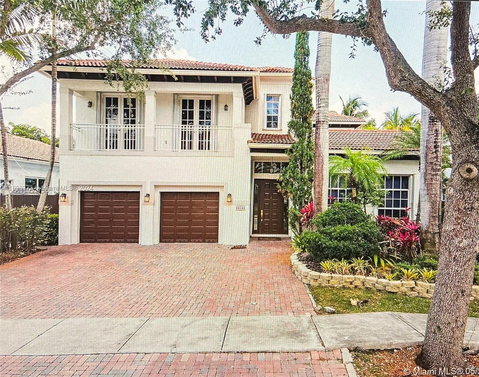 Property for Sale at 11161 Nw 71st St, Doral, Miami-Dade County, Florida - Bedrooms: 6 
Bathrooms: 5  - $1,750,000