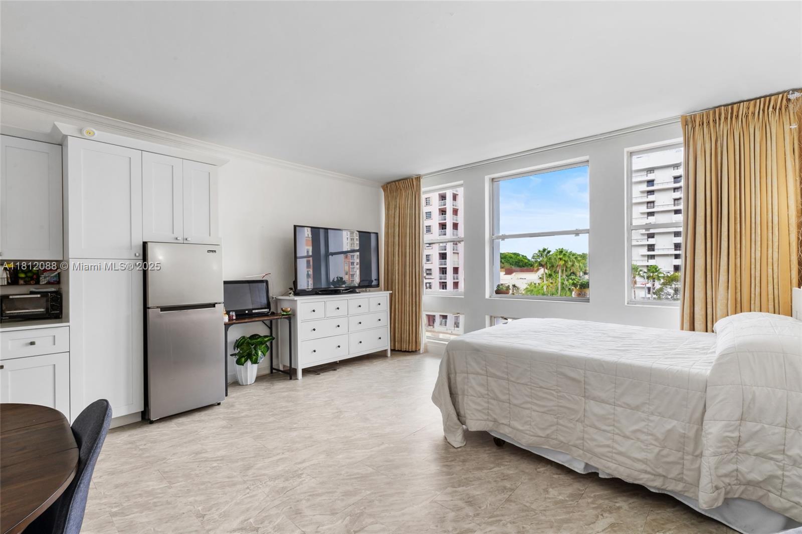 700 Biltmore Way 415, Coral Gables, Broward County, Florida - 1 Bathrooms - 