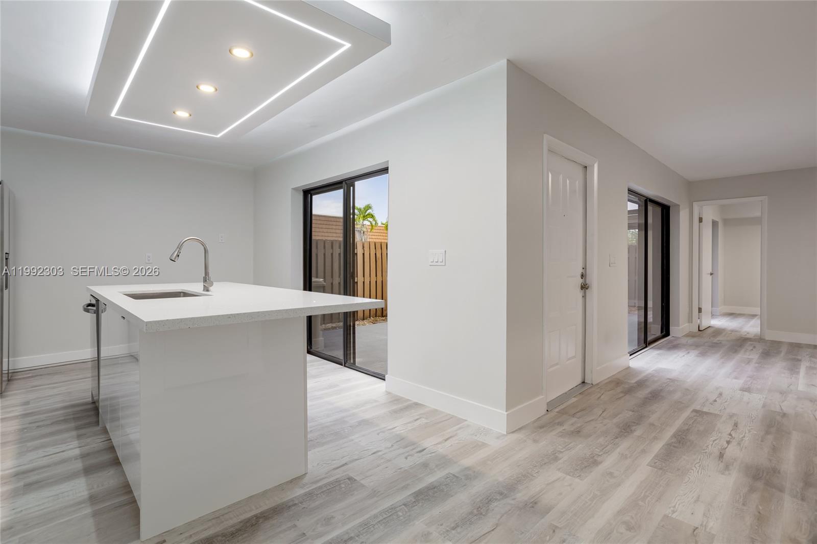 C H E ACRES - Residential