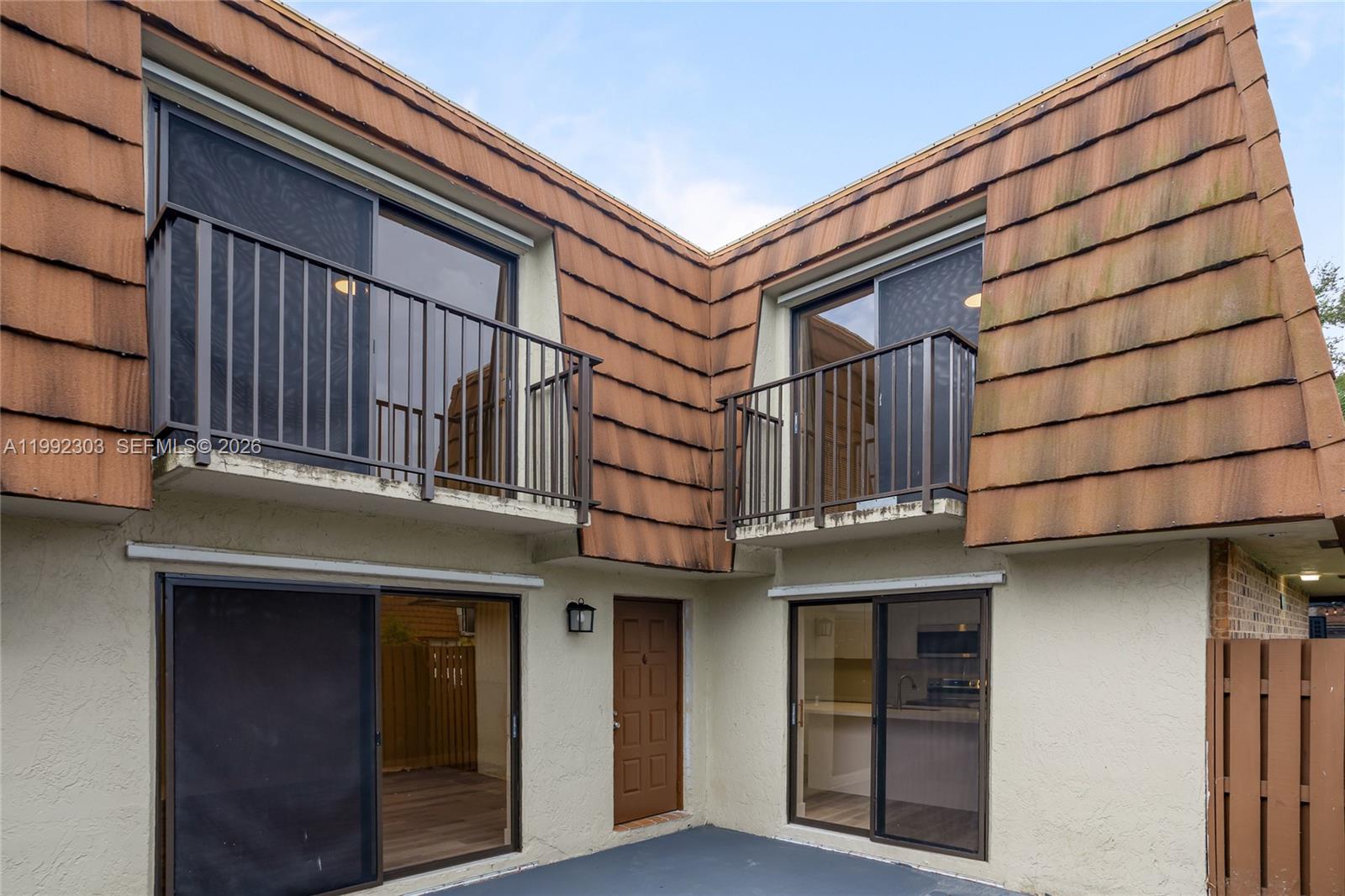 C H E ACRES - Residential