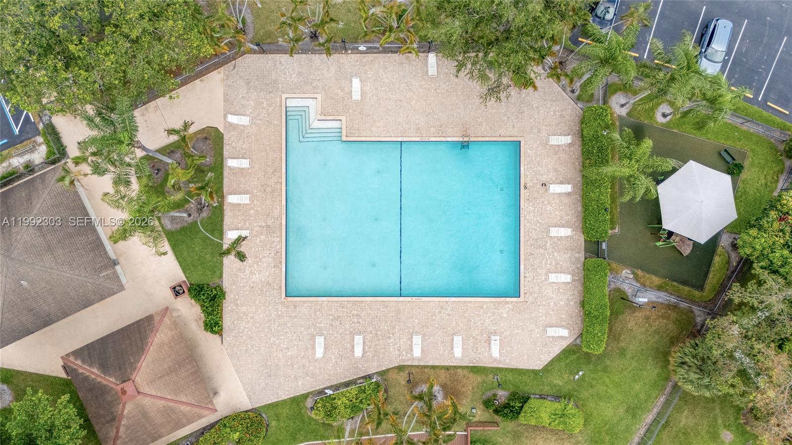 C H E ACRES - Residential