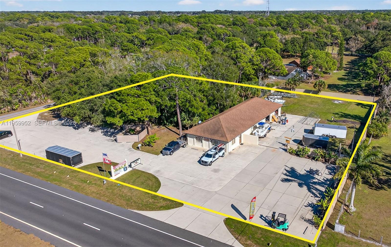 5030 N Courtenay Parkway