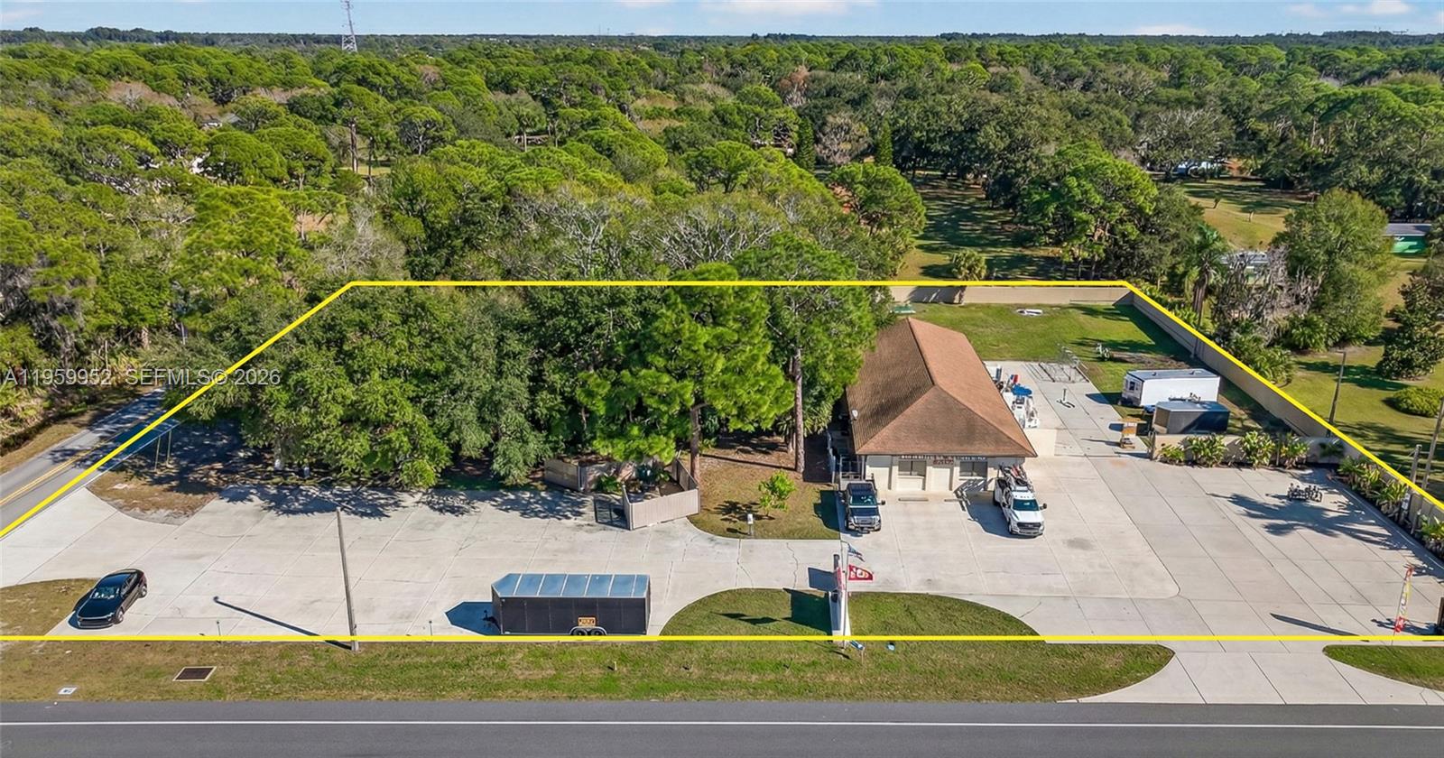5030 N. Courtenay Parkway