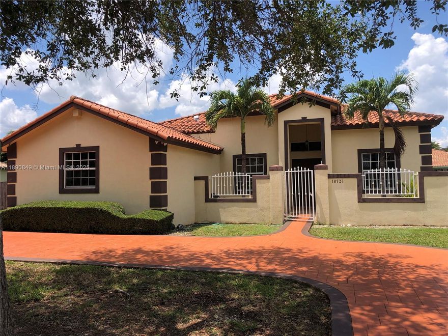 THIS  FURNISHED  4 BEDROOM 2 AND 1/2 BATH HOME IS ON A PRIVATE ROAD AND HAS PLENTY OF SPACE FOR ALL OF YOUR NEEDS.