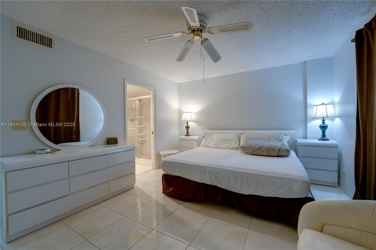 MEADOWBROOK LAKES VIEW CO - Residential