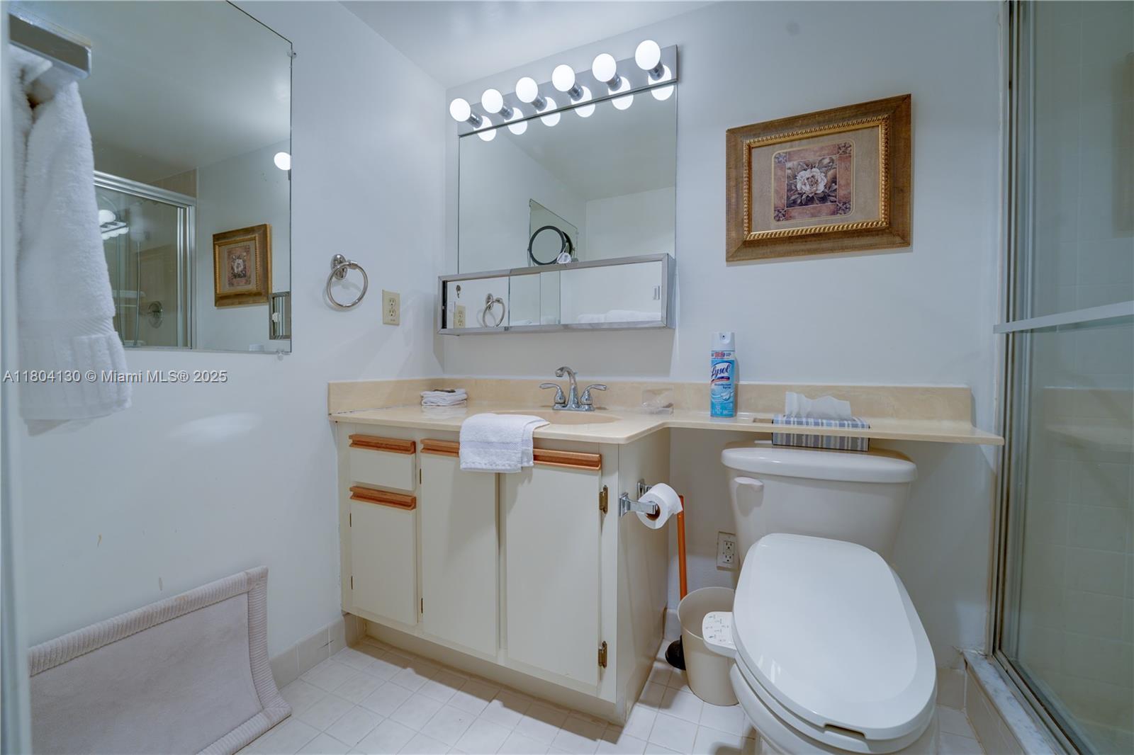 MEADOWBROOK LAKES VIEW CO - Residential