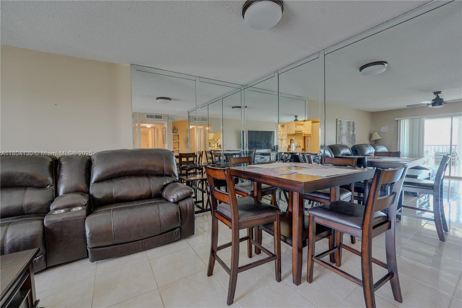 MEADOWBROOK LAKES VIEW CO - Residential
