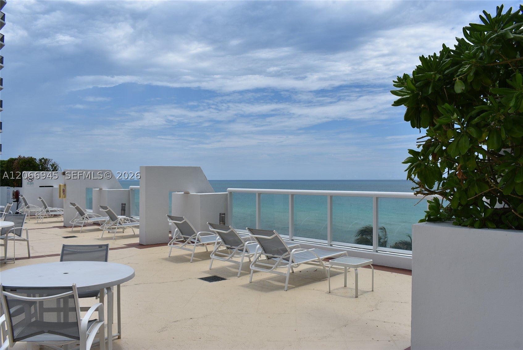 6365 Collins Ave 3804