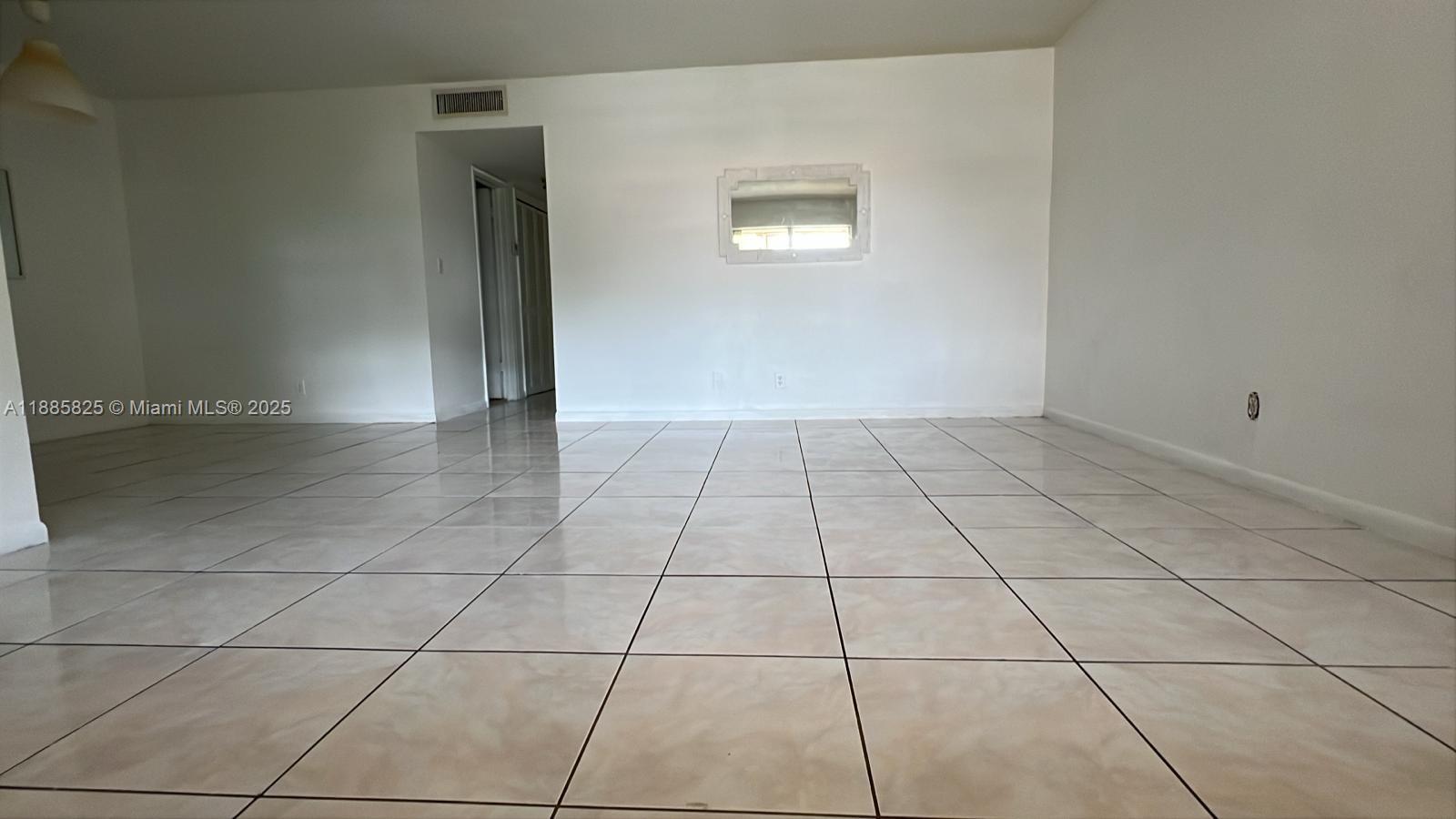 GOLFVIEW ARMS INC CONDO - Residential Lease