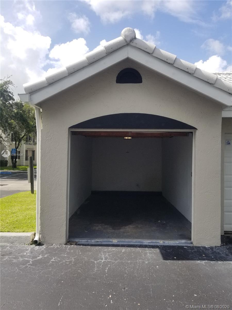 LAKEVIEW CLUB CONDO - Residential Lease