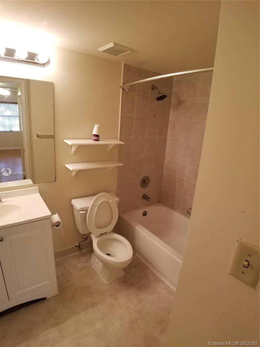 LAKEVIEW CLUB CONDO - Residential Lease