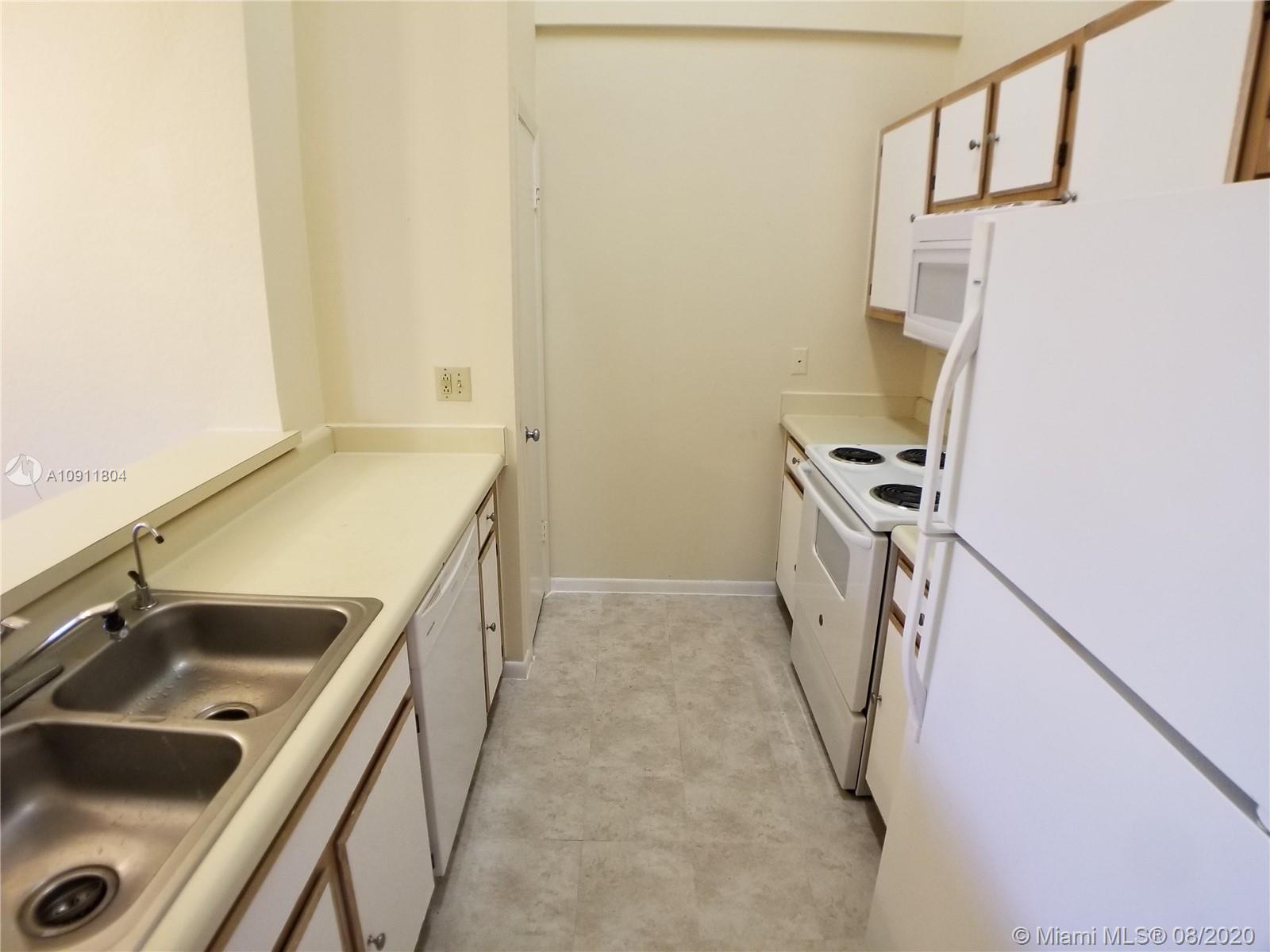 LAKEVIEW CLUB CONDO - Residential Lease