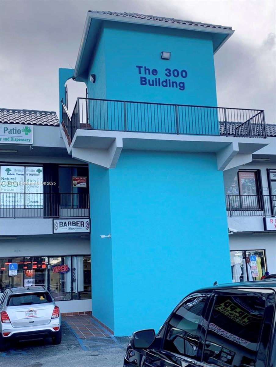 300 SW 107th Ave 208