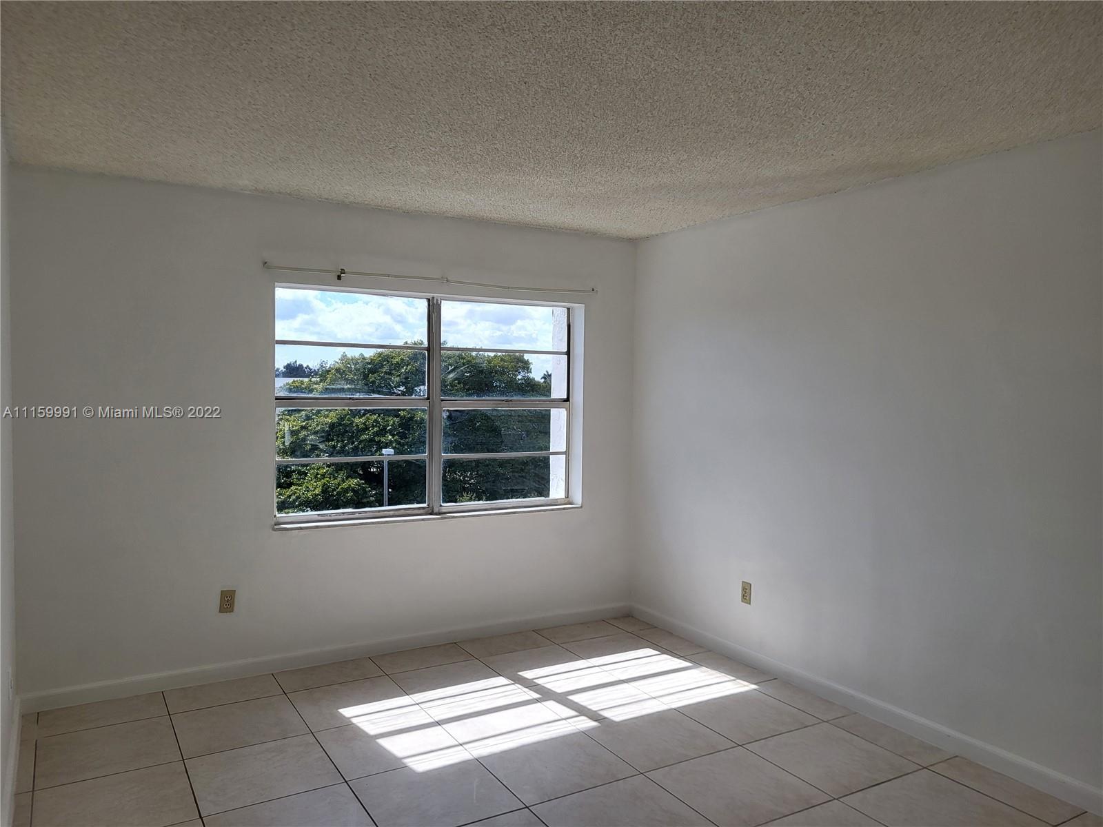 MONTECARLO CONDO - Residential Lease