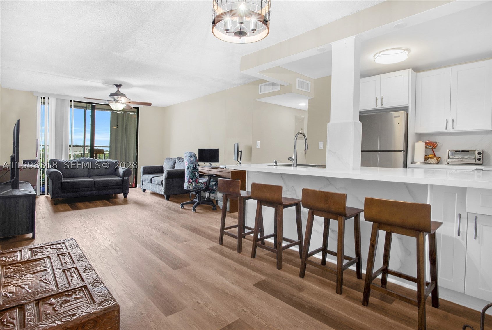 9682 Fontainebleau Blvd 503, Miami FL 33172