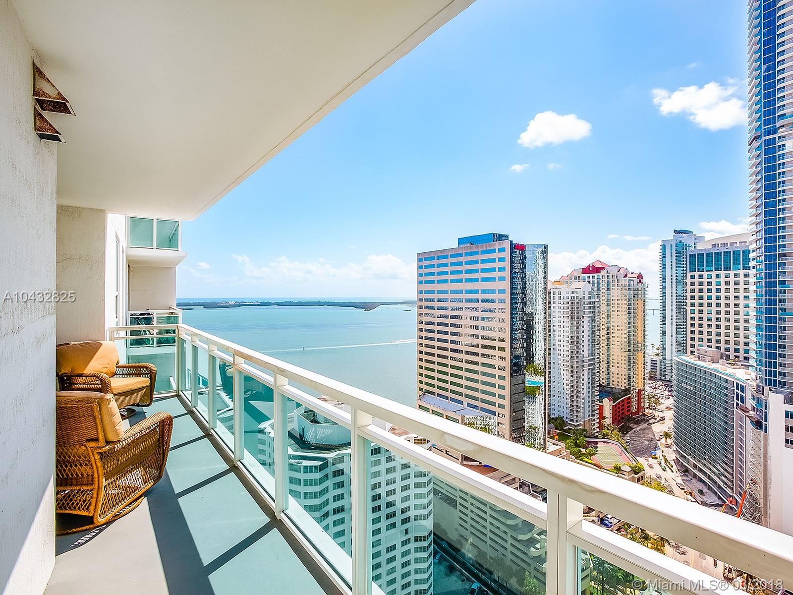 Photo 1 of 950 Brickell Bay Dr 3007, Miami, Florida, $2,999, Web #: 10432825