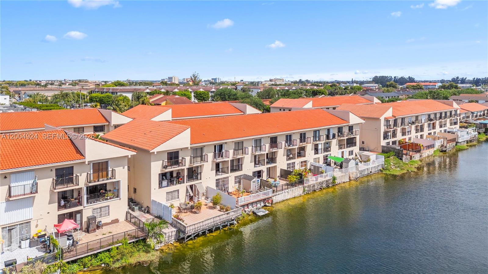 VISTA ALEGRE TOWNHOMES CO - Residential