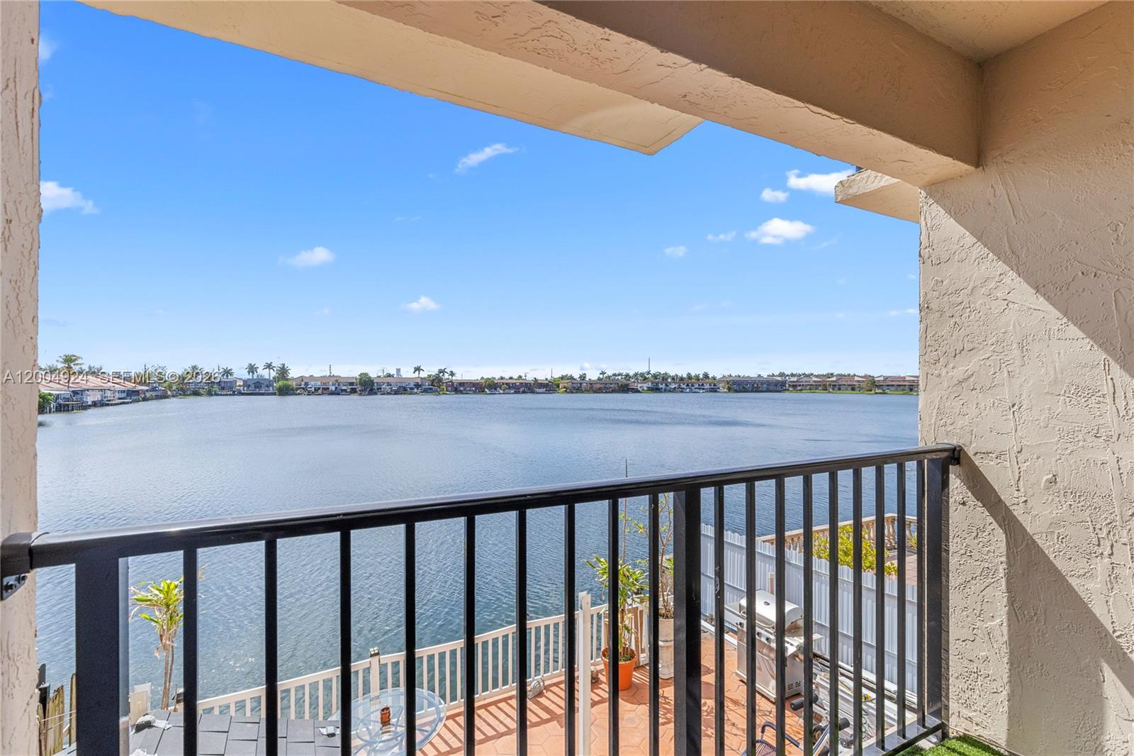 VISTA ALEGRE TOWNHOMES CO - Residential