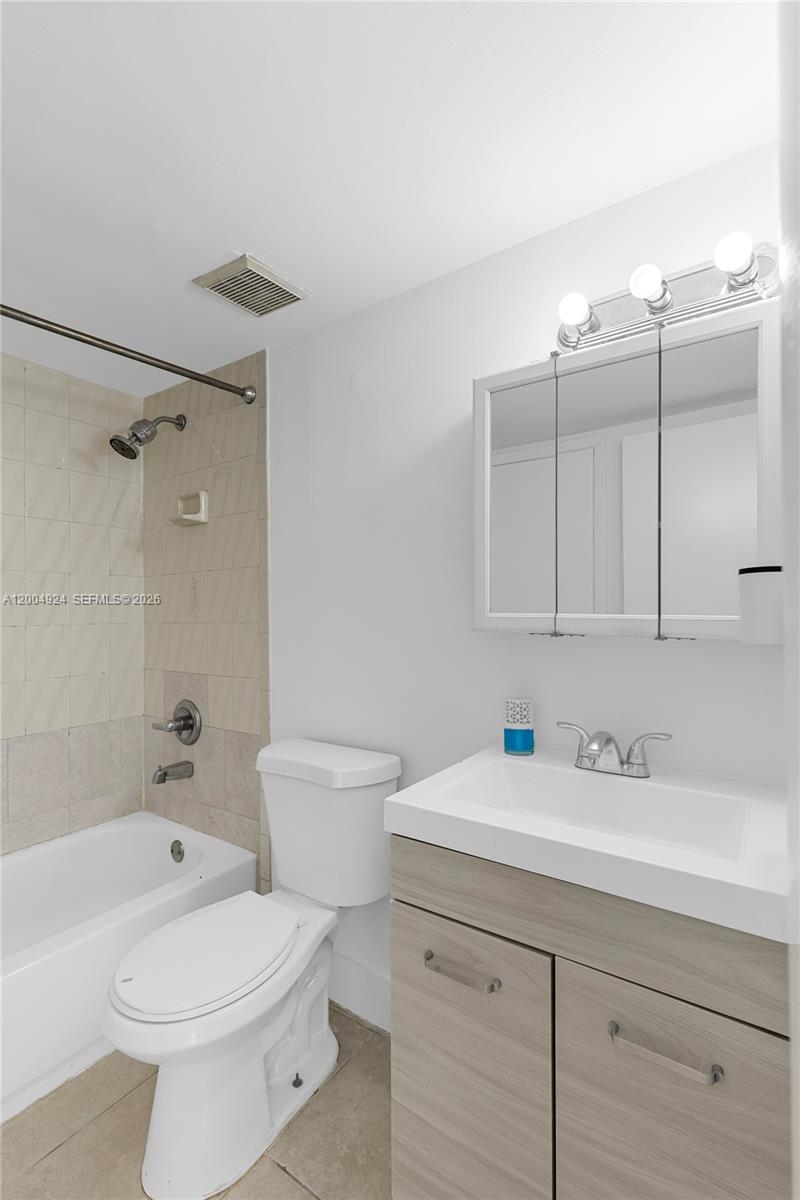 VISTA ALEGRE TOWNHOMES CO - Residential