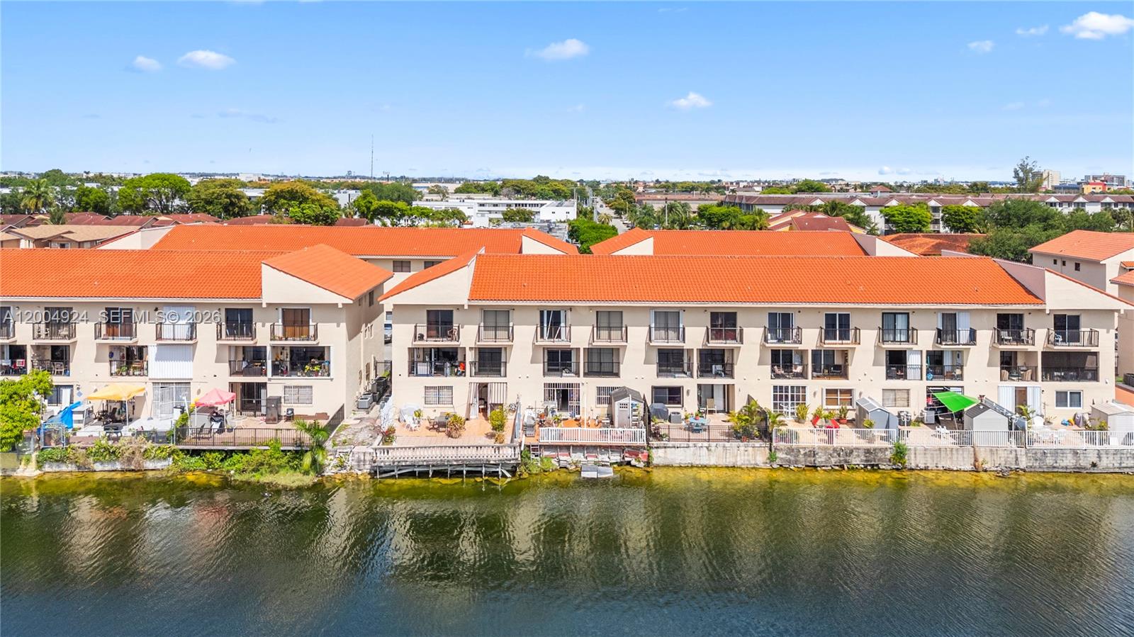 VISTA ALEGRE TOWNHOMES CO - Residential