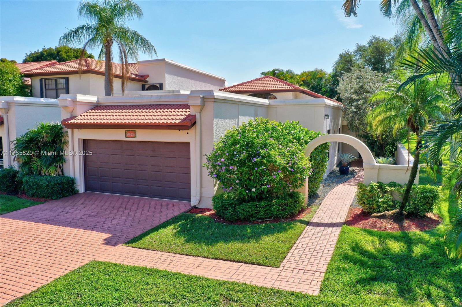 Property for Sale at 9324 Nw 50th Doral Cir 9324, Doral, Miami-Dade County, Florida - Bedrooms: 3 
Bathrooms: 3  - $975,000