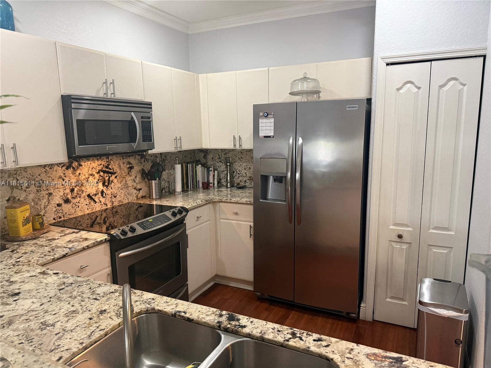GRAND LAKES PHASE I - Residential