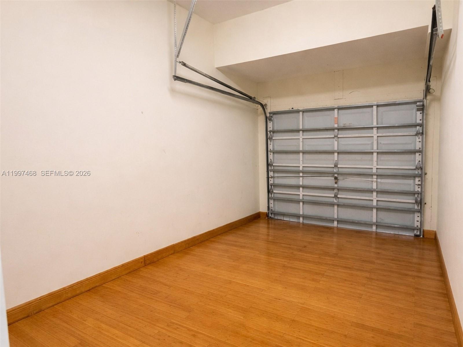 HAWKSNEST 1ST ADDN - Residential