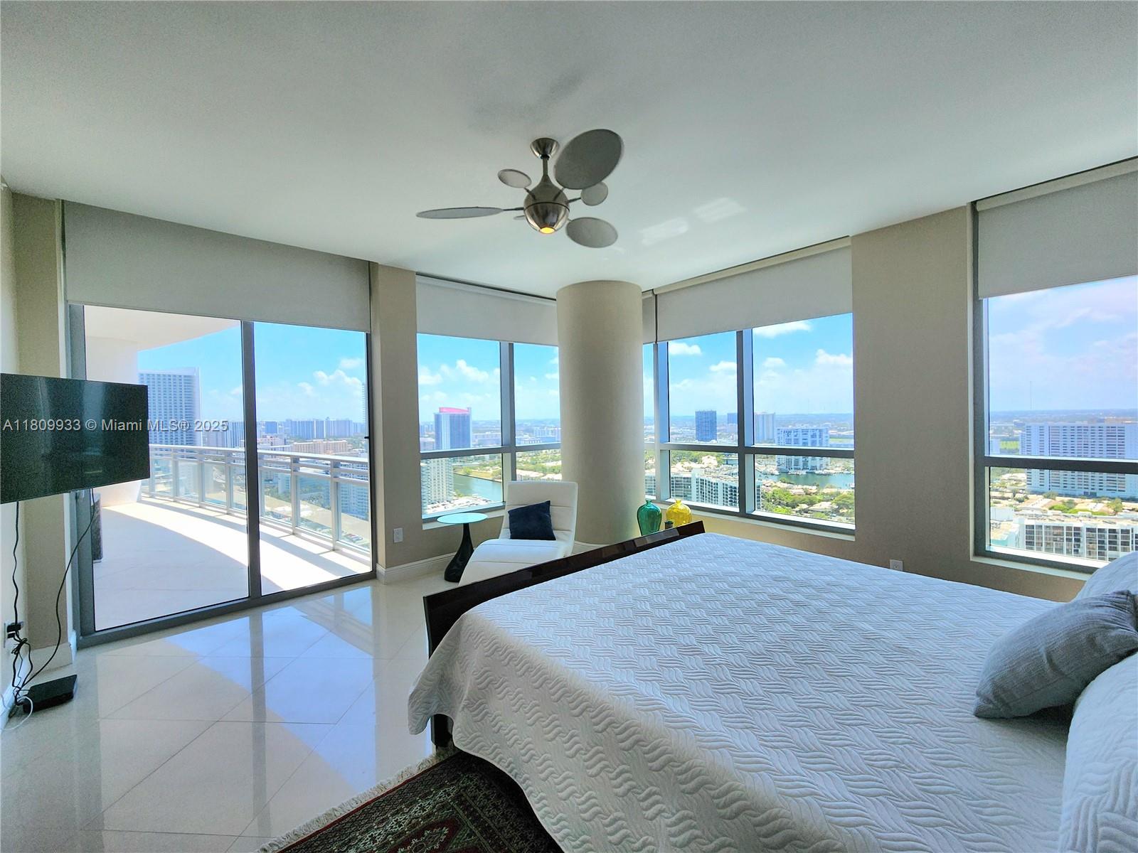 DIPLOMAT OCEANFRONT RESID - Residential Lease