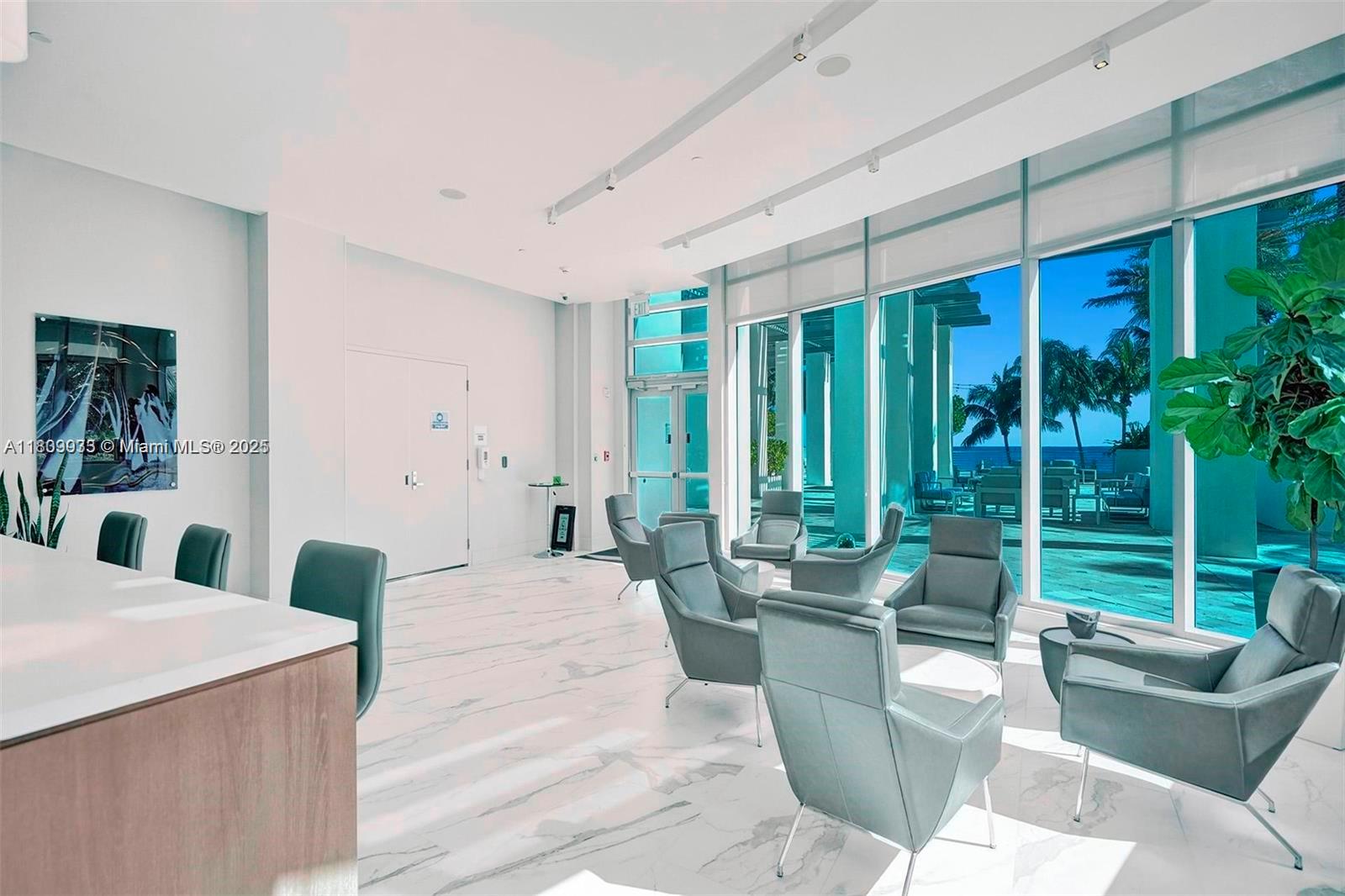 DIPLOMAT OCEANFRONT RESID - Residential Lease