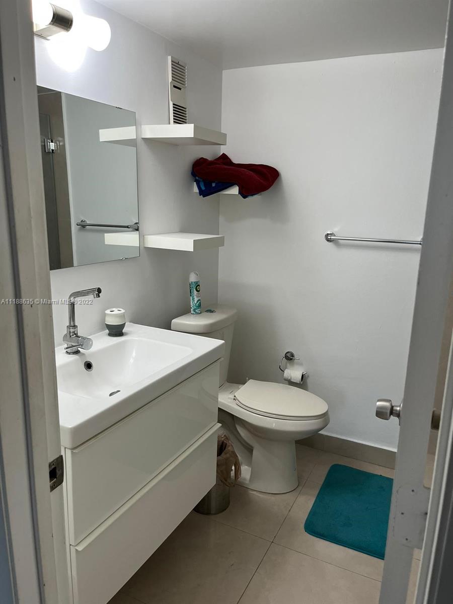 HAMPTON ON WASHINGTON AV - Residential