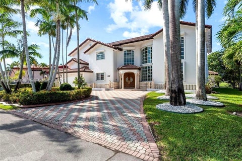 Photo of 19420 W Saint Andrews Dr, Hialeah, FL 33015 (MLS # A12085981)