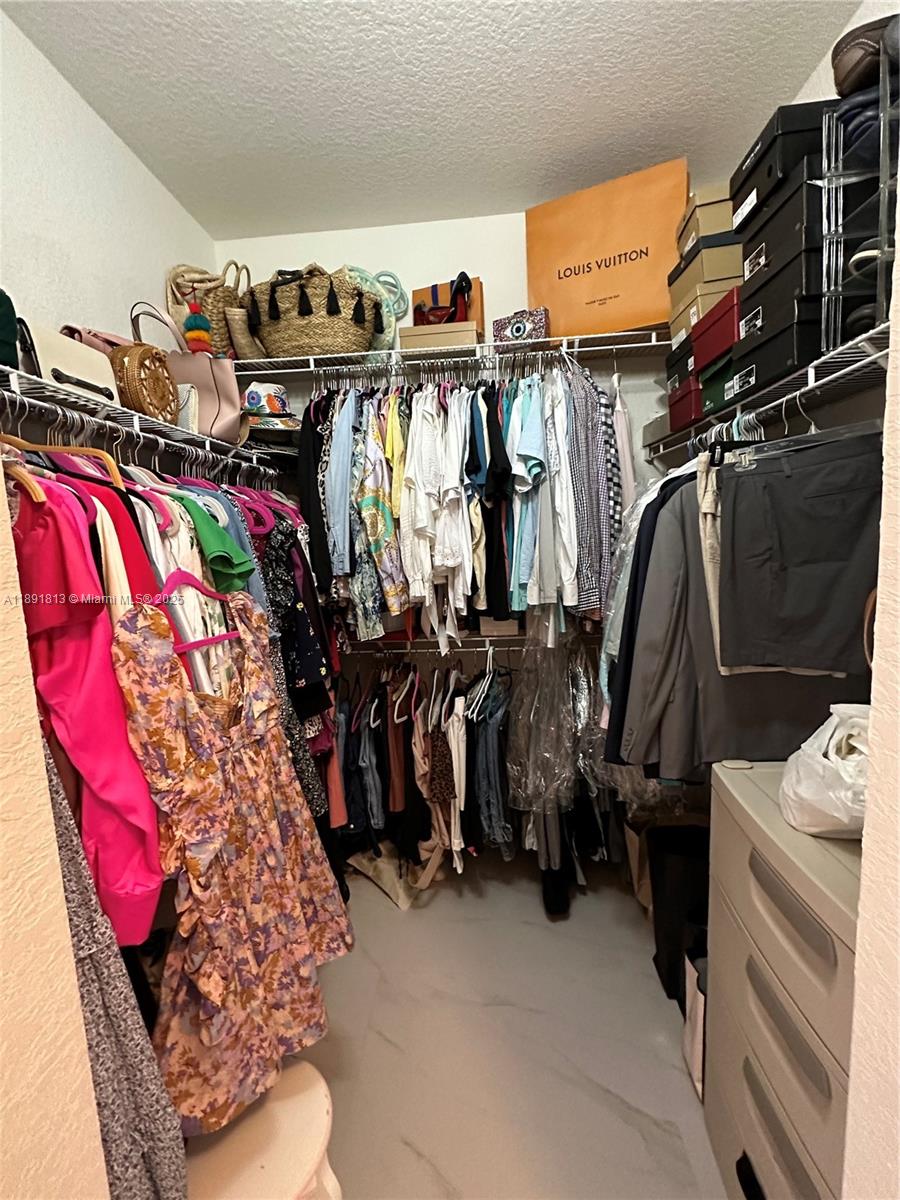 PONCE ESTATES SEC 2 - Residential