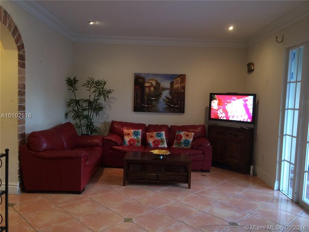 PEMBROKE ISLES 1 160-44 B - Residential Lease