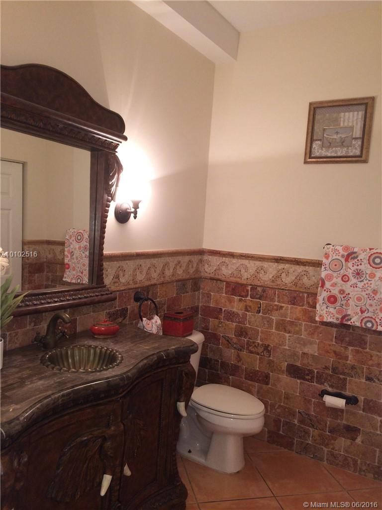 PEMBROKE ISLES 1 160-44 B - Residential Lease