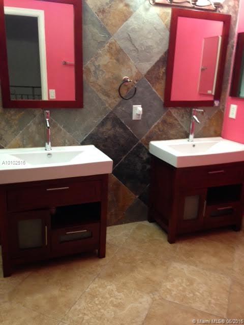 PEMBROKE ISLES 1 160-44 B - Residential Lease