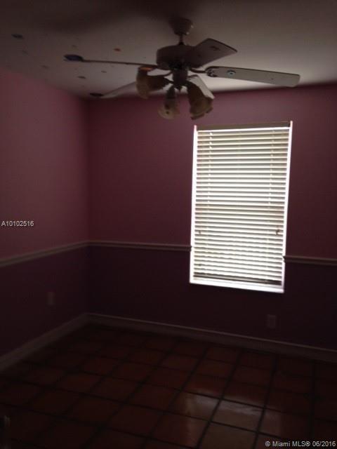 PEMBROKE ISLES 1 160-44 B - Residential Lease