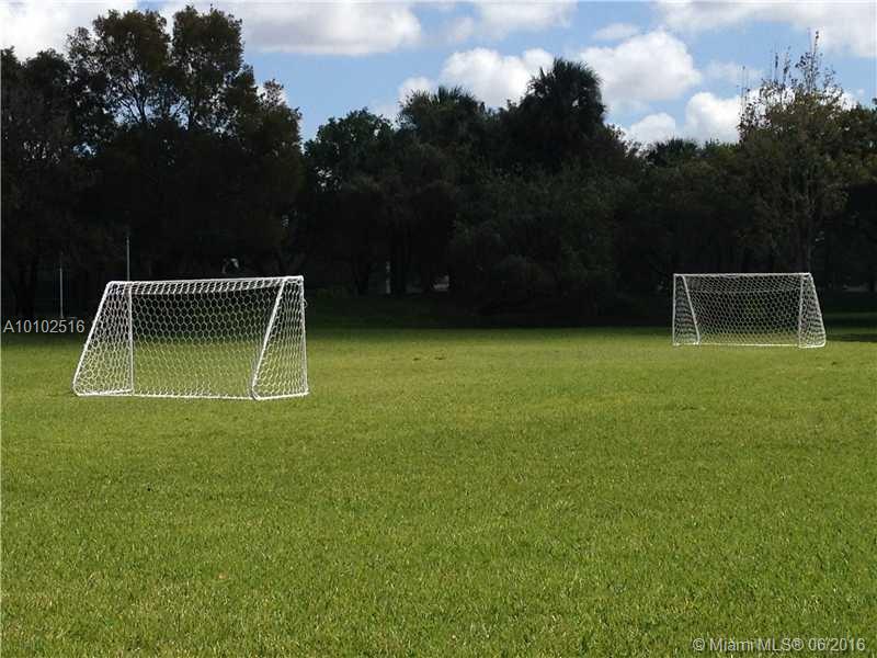 PEMBROKE ISLES 1 160-44 B - Residential Lease