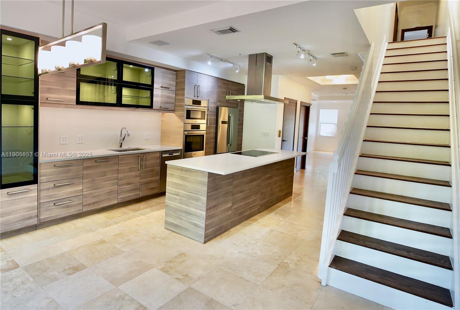 VILLAS AT SANTANDER - Residential Lease