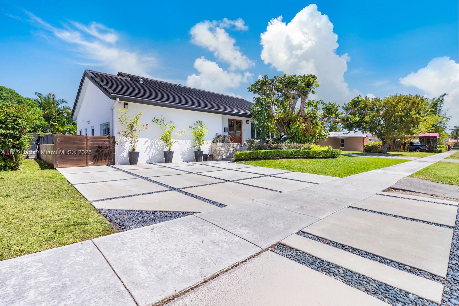 Property for Sale at 1731 Sw 98th Ave, Miami, Broward County, Florida - Bedrooms: 5 
Bathrooms: 4  - $1,299,000