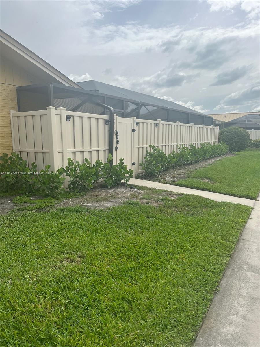 WESTWOOD GARDENS 3 - Residential